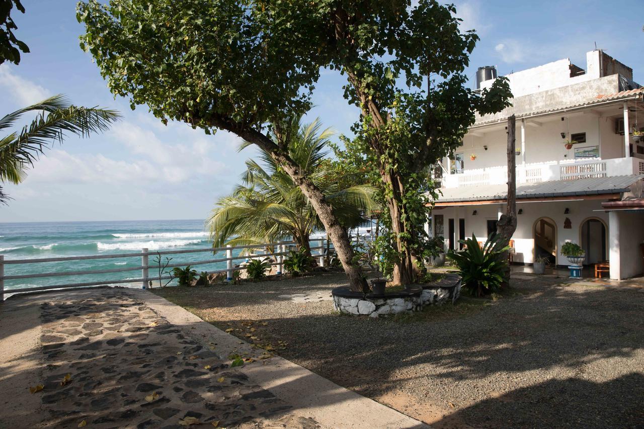 The Beach Villa Unawatuna Exterior photo