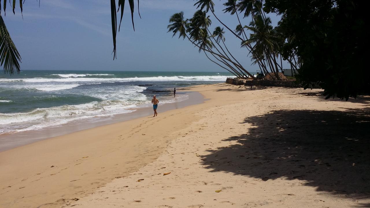 The Beach Villa Unawatuna Exterior photo