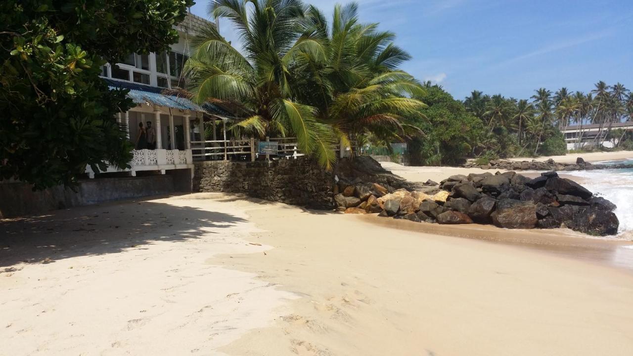 The Beach Villa Unawatuna Exterior photo