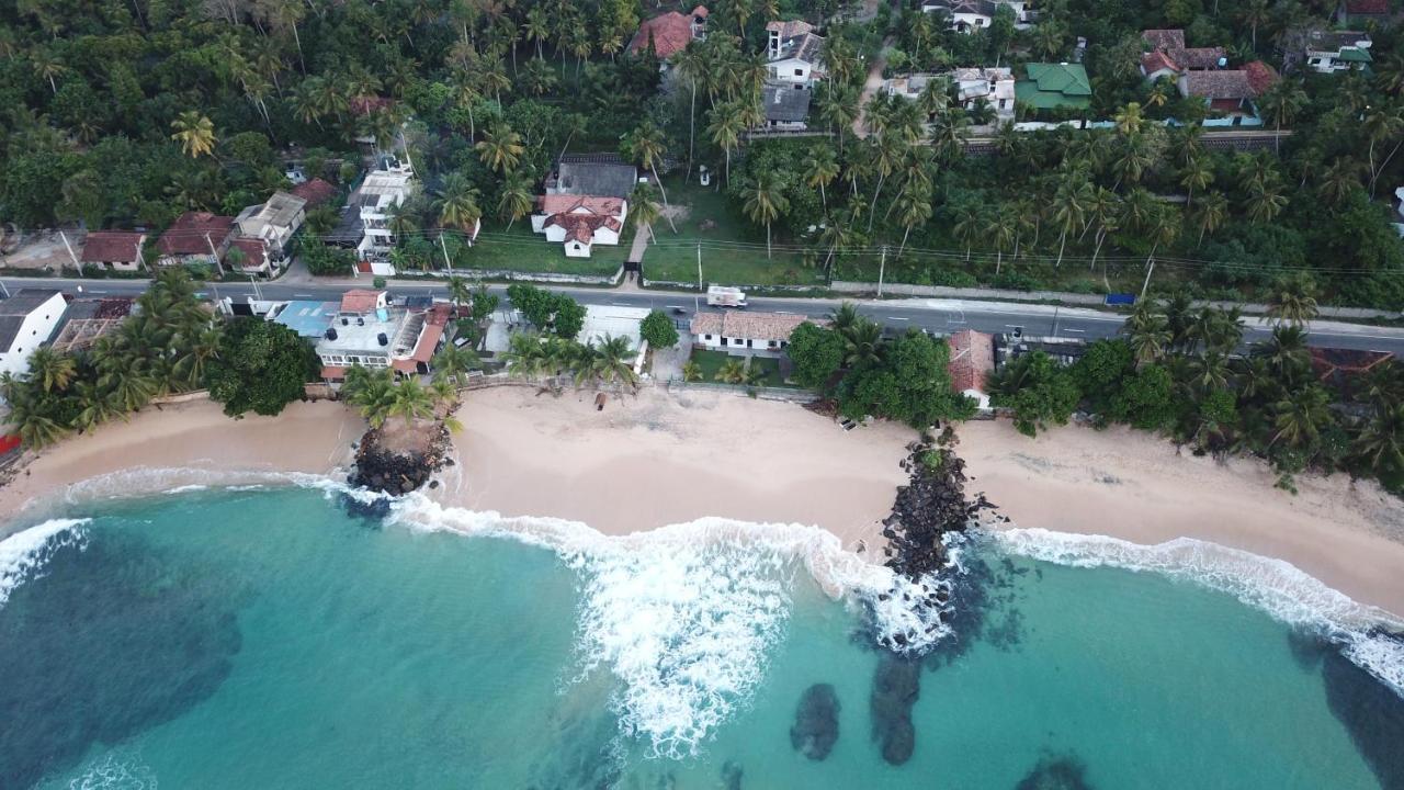 The Beach Villa Unawatuna Exterior photo